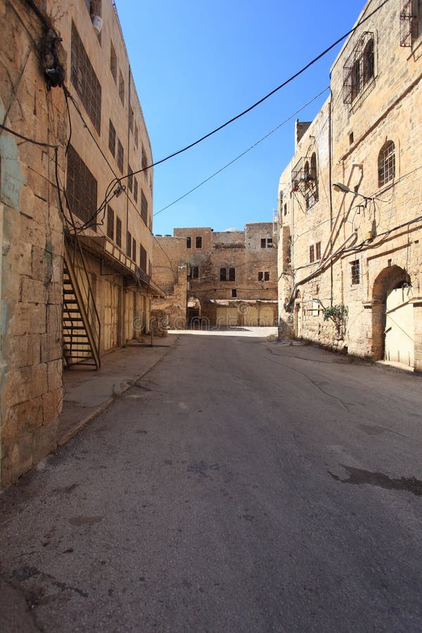 Construções abandonadas, rua de Emek Hebron foto de stock Construções abandonadas, rua de Emek Hebron foto de stock