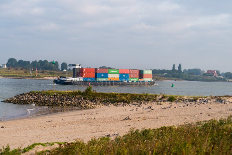 Free Images : sea, coast, ocean, boat, vehicle, harbor, machine, cargo  ship, waterway, ferry, nederland, rotterdam, zuidholland, ships, channel,  vessels, tugboat, watercraft, schiffe, schepen, schip, nl, navires,  vaartuig, beerkanaal, kustwacht