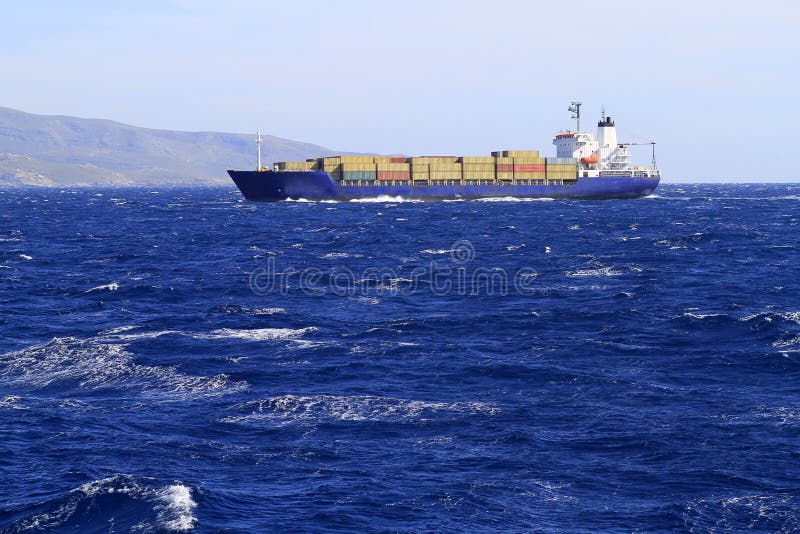 Containerschiff lizenzfreies stockbild Containerschiff lizenzfreies stockbild