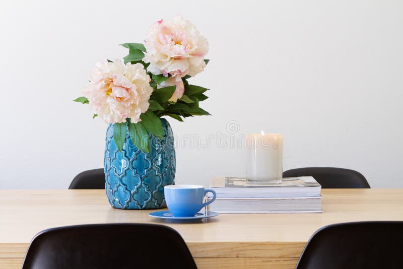 Contemporary interior dining table horizontal