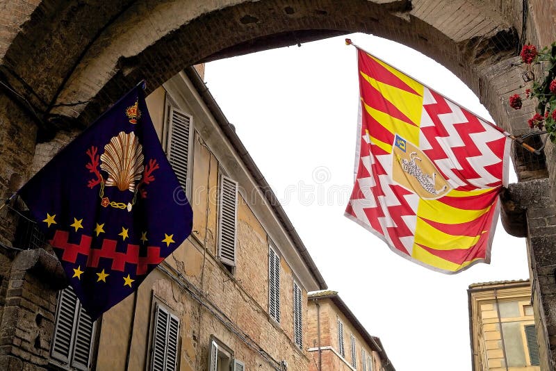 Contrade de Siena, Toscânia, Itália imagens de stock Contrade de Siena, Toscânia, Itália imagens de stock