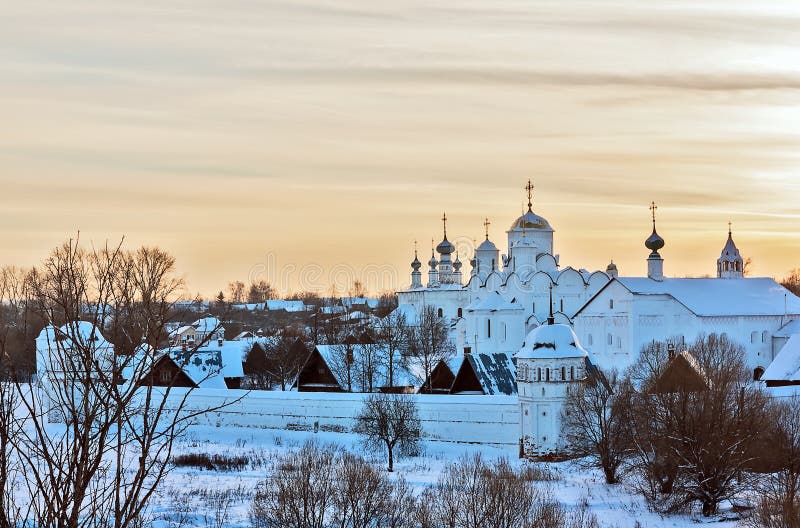 Convento dell'intercessione, Suzdal', Russia immagini stock Convento dell'intercessione, Suzdal', Russia immagini stock