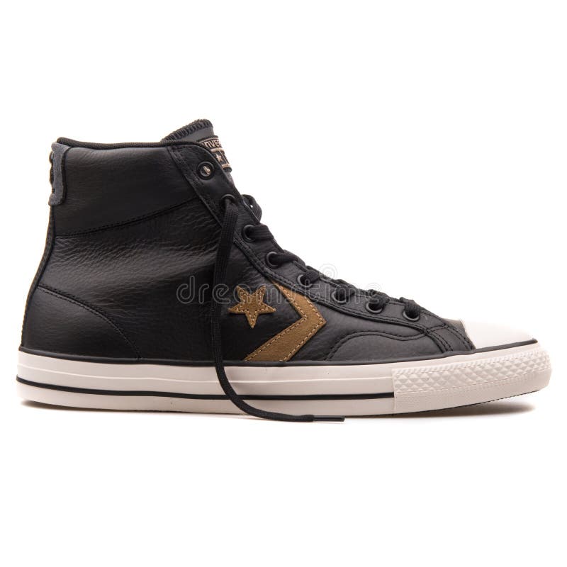 vokse op negativ Descent Converse Star Player High Black Sneaker Editorial Image - Image of fashion,  leather: 151082760