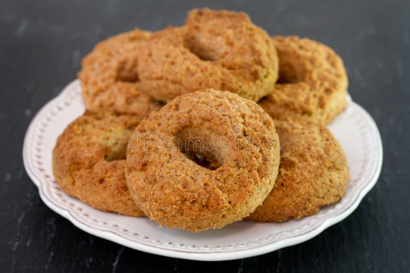 Cookies da canela imagens de stock royalty free Cookies da canela imagens de stock royalty free