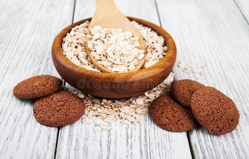 Cookies de farinha de aveia saudáveis imagens de stock Cookies de farinha de aveia saudáveis imagens de stock