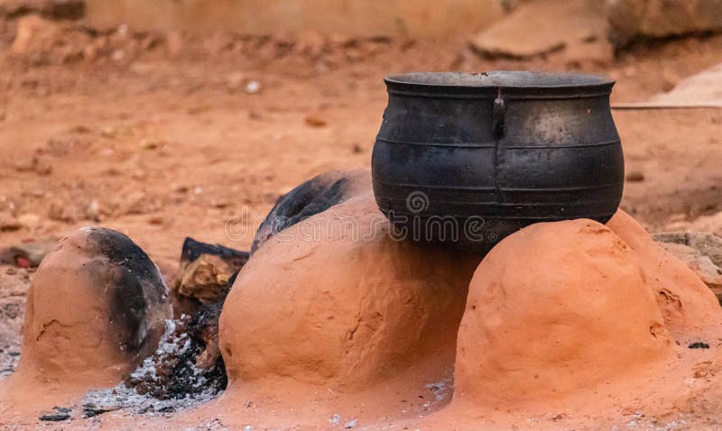 african clay cooking pots