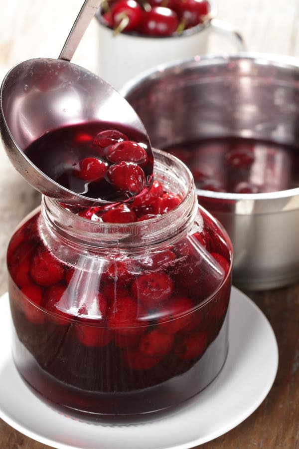 Cooking sour cherry jam