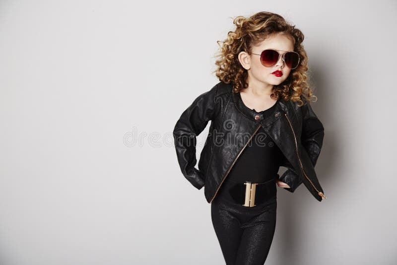 Featured image of post Attitude Photoshoot Poses For Girls With Jacket - 900+ vectors, stock photos save.