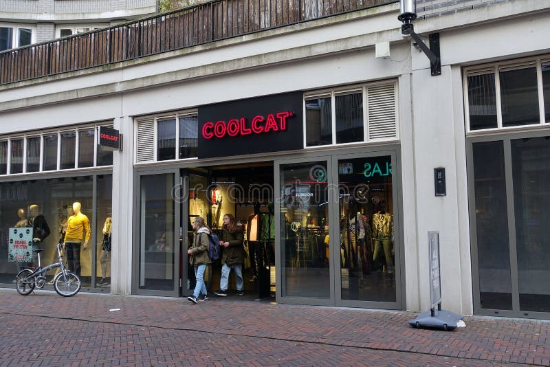 CoolCat fashion store