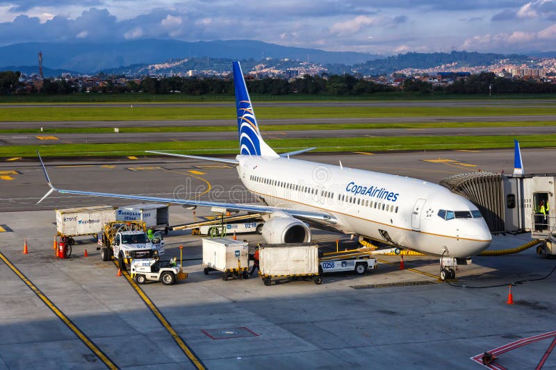 Copa Airlines Boeing 737 Airplane Bogota Airport Fepafut Special Livery  Editorial Stock Photo - Image of airways, airline: 181028388