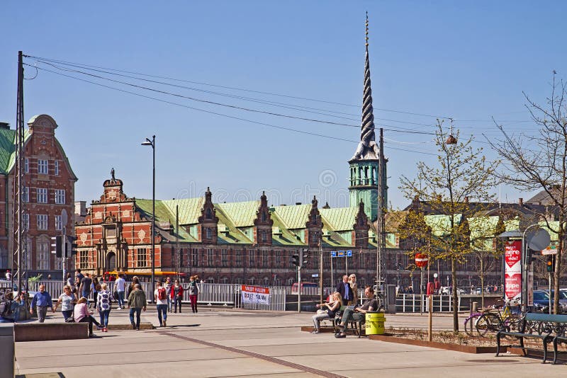 COPENHAGA, DINAMARCA - arquitetura da cidade com a troca de stock antigo fotos de stock royalty free