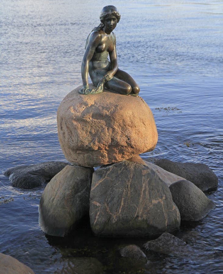 Sculpture of the Little Mermaid on Rock, Copenhagen Editorial Photo ...