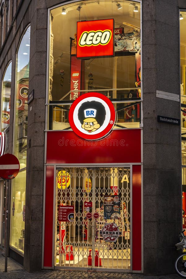 Lego Toy Store in Denmark Editorial Stock Photo - Image of shopping, closed: