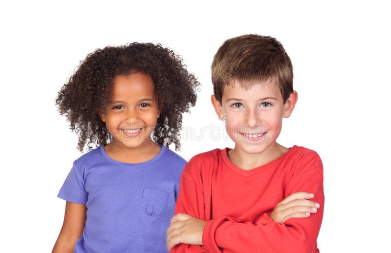 Coppie felici dei bambini fotografie stock libere da diritti Coppie felici dei bambini fotografie stock libere da diritti