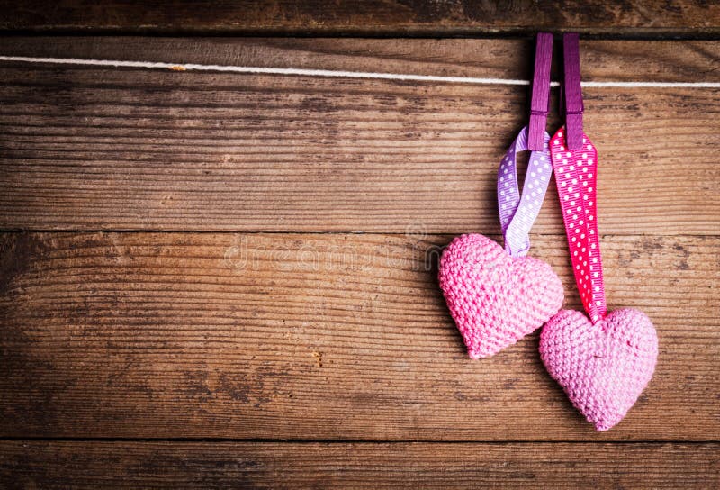 Crochetar corações encantadores fotografia de stock royalty free