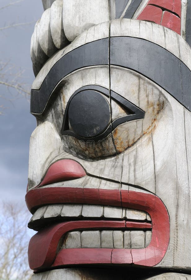 Raven Holding Totem Pole Above Son Of Indian Chief Above Beaver - Carver: Douglas Lafortune 1989. Cowichan Valley, Vancouver Island. Raven Holding Totem Pole Above Son Of Indian Chief Above Beaver - Carver: Douglas Lafortune 1989. Cowichan Valley, Vancouver Island