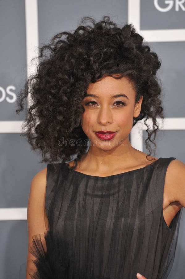 [Image: corinne-bailey-rae-los-angeles-ca-februa...606654.jpg]