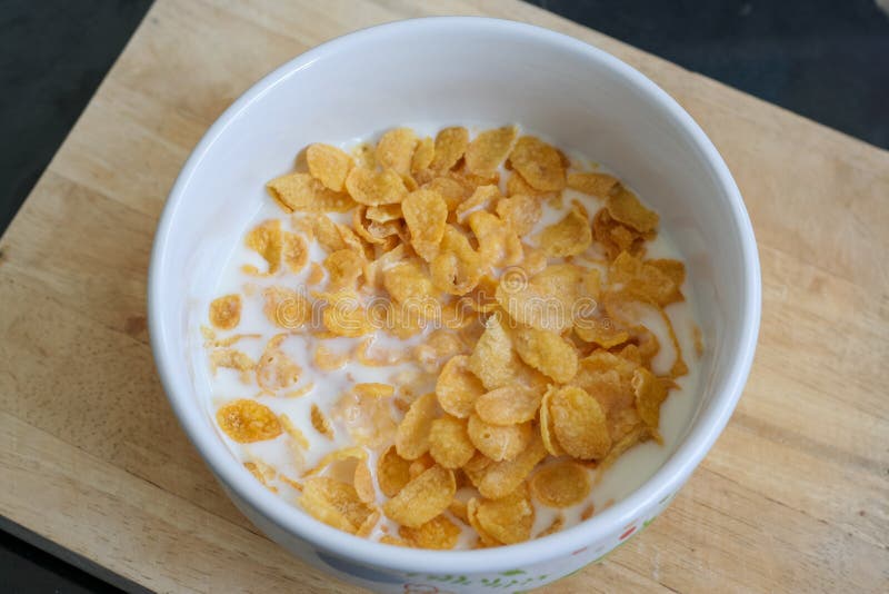 Corn flakes with milk stock photo. Image of view, flakes 69642048