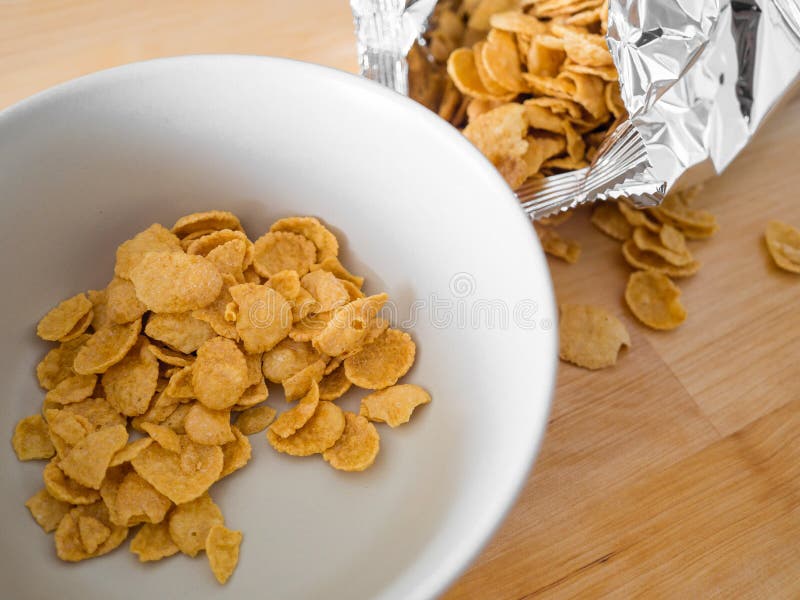 Download 237 Cornflakes Bag Photos Free Royalty Free Stock Photos From Dreamstime Yellowimages Mockups