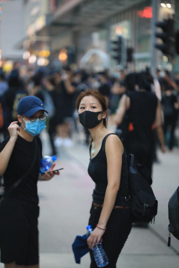 Coronavirus Chinese population wearing breathing mask worried about not being contaminated