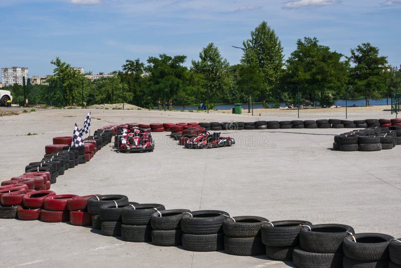 Kart Racing Ou Karting é Uma Variante Das Corridas De Moto Com Roda Aberta  Imagem de Stock Editorial - Imagem de velocidade, istambul: 173211589