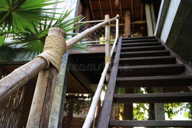 Corrimão da escada feito do bambu fotos de stock Corrimão da escada feito do bambu fotos de stock
