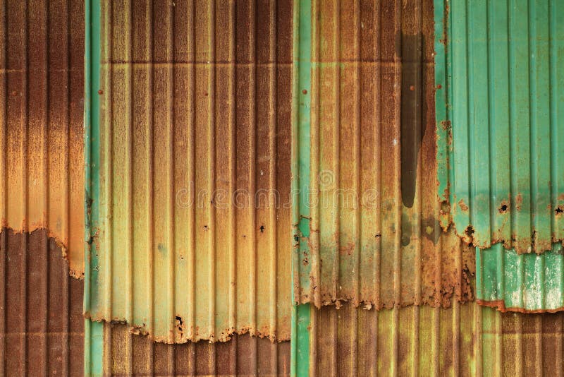 Corrugated metal wall