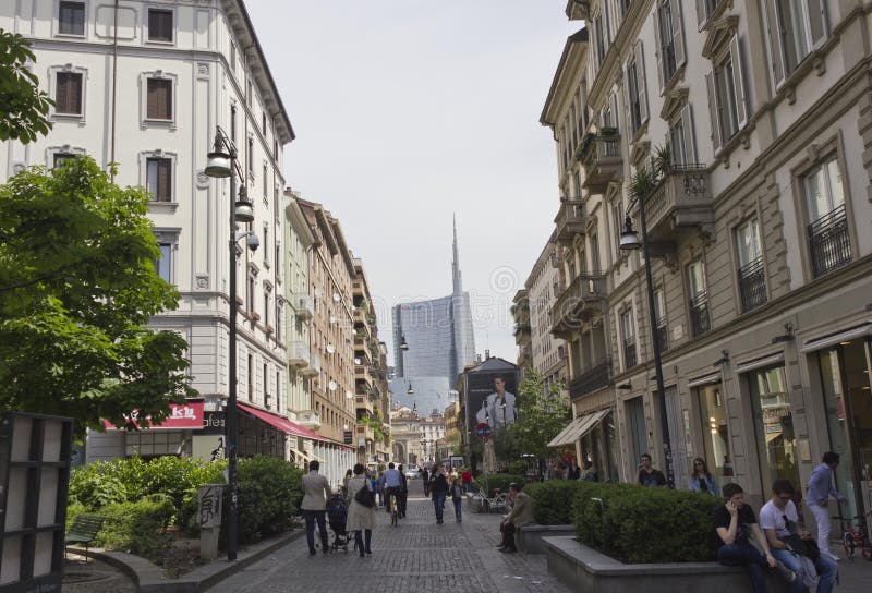 Corso Garibaldi i Milan royaltyfri fotografi Corso Garibaldi i Milan royaltyfri fotografi