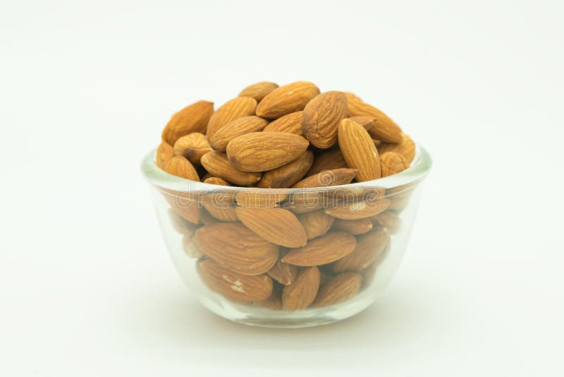 Corte da porca seca marrom da amêndoa imagens de stock