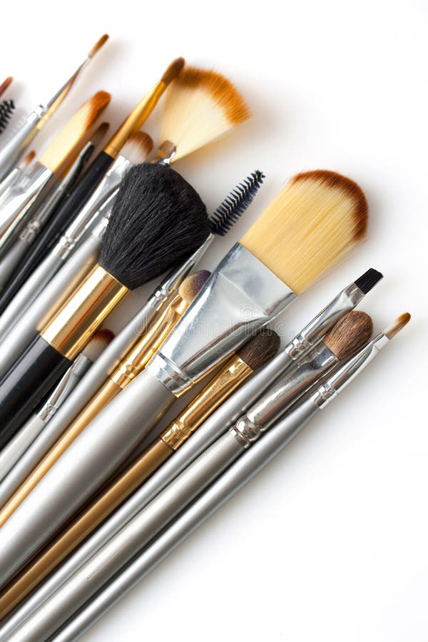 Cosmetic brushes