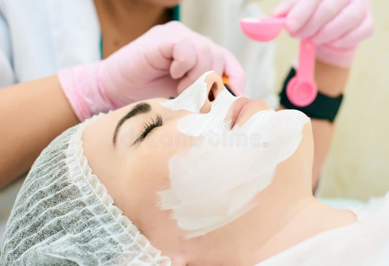 Cosmetologyraum, -behandlung und -haut, die mit Hardware, Aknebehandlung reinigen stockfotos Cosmetologyraum, -behandlung und -haut, die mit Hardware, Aknebehandlung reinigen stockfotos