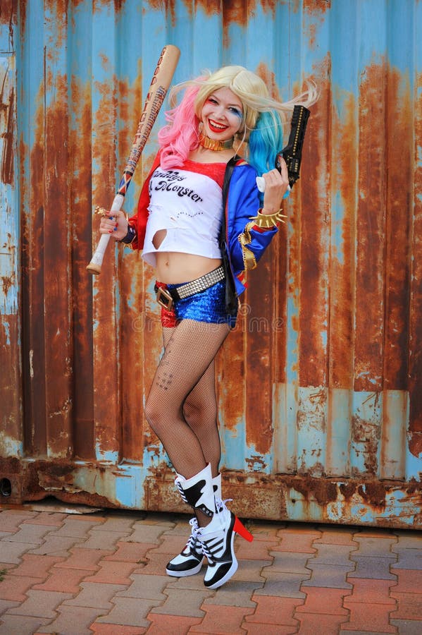 Cosplayer Girl in Harley Quinn Costume Editorial Photography - Image of  makeup, female: 75872147