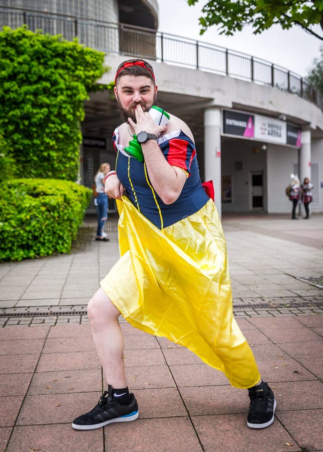 Foto de Cosplayer Masculino Na Convenção De Cosplay De Yorkshire e mais  fotos de stock de Arte, Cultura e Espetáculo - iStock