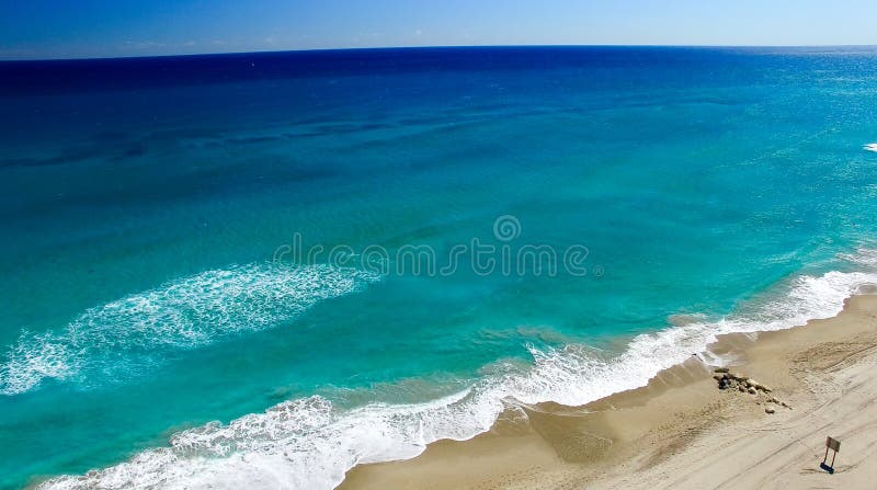 Costa costa del Palm Beach, vista aérea de la Florida foto de archivo Costa costa del Palm Beach, vista aérea de la Florida foto de archivo
