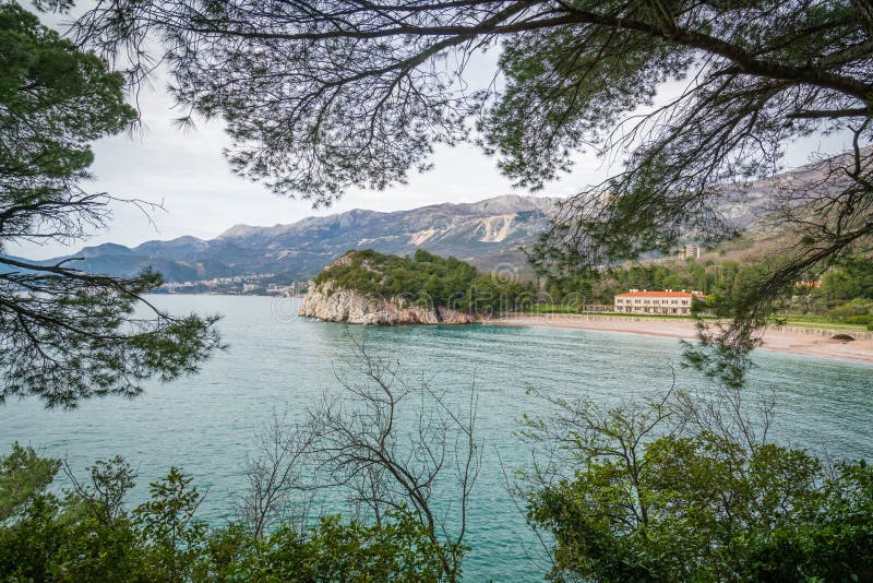 Costa di mare di stordimento nel Montenegro immagini stock Costa di mare di stordimento nel Montenegro immagini stock