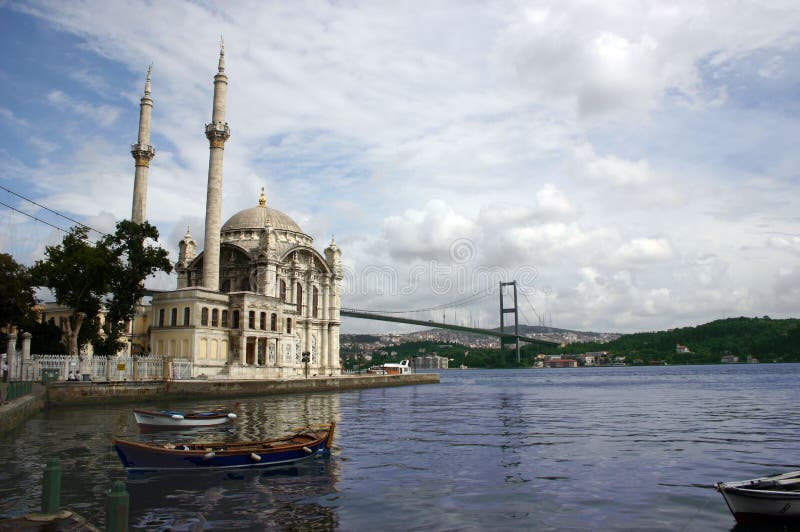 Costantinopoli ortakoy fotografia stock libera da diritti Costantinopoli ortakoy fotografia stock libera da diritti