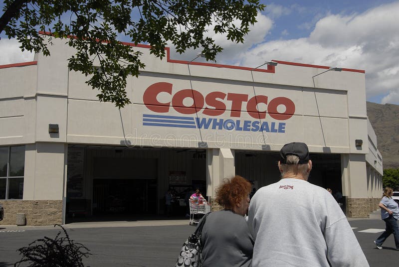 COSTOGROSSISTLAGER redaktionell arkivfoto. Bild av handla 106747188