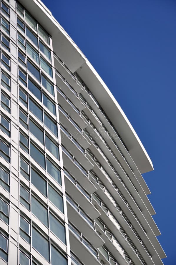 Edificio di appartamenti moderno immagine stock