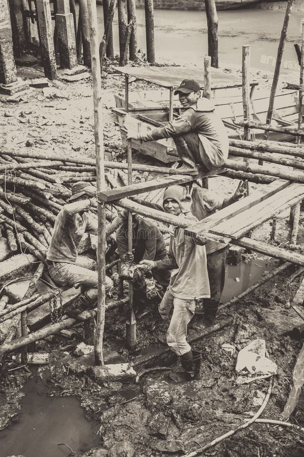 Costruzione su un fango Costruzione su un fango