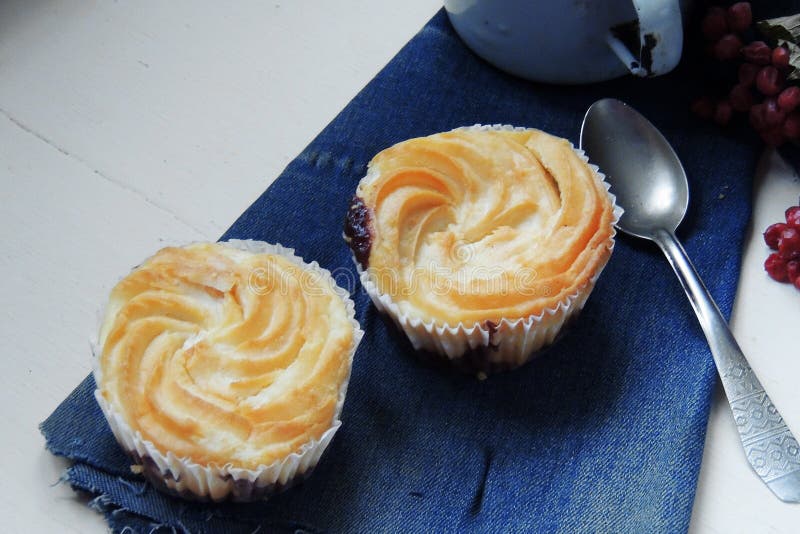 Cottage cheese - chocolate cupcakes