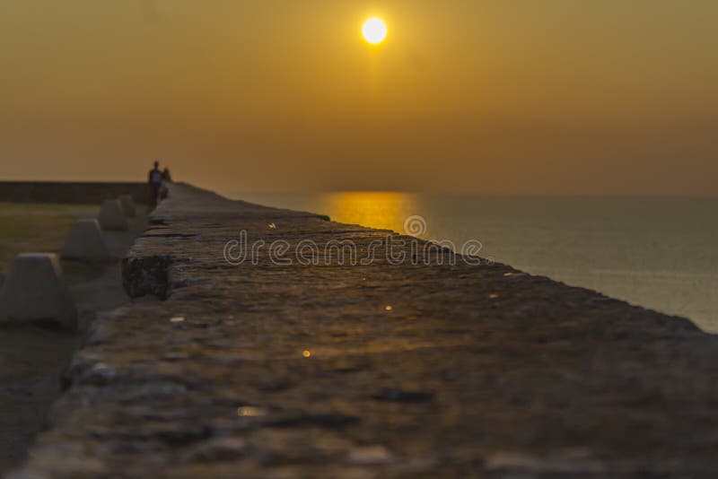 Coucher du soleil au-dessus de la Mer Adriatique photo libre de droits Coucher du soleil au-dessus de la Mer Adriatique photo libre de droits