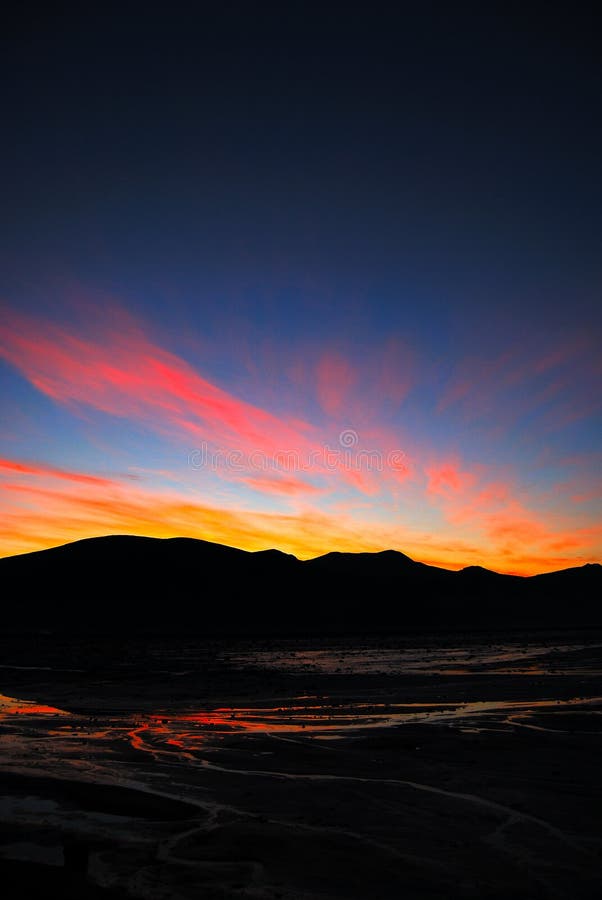 Coucher du soleil dans le fjord de douleur image stock Coucher du soleil dans le fjord de douleur image stock