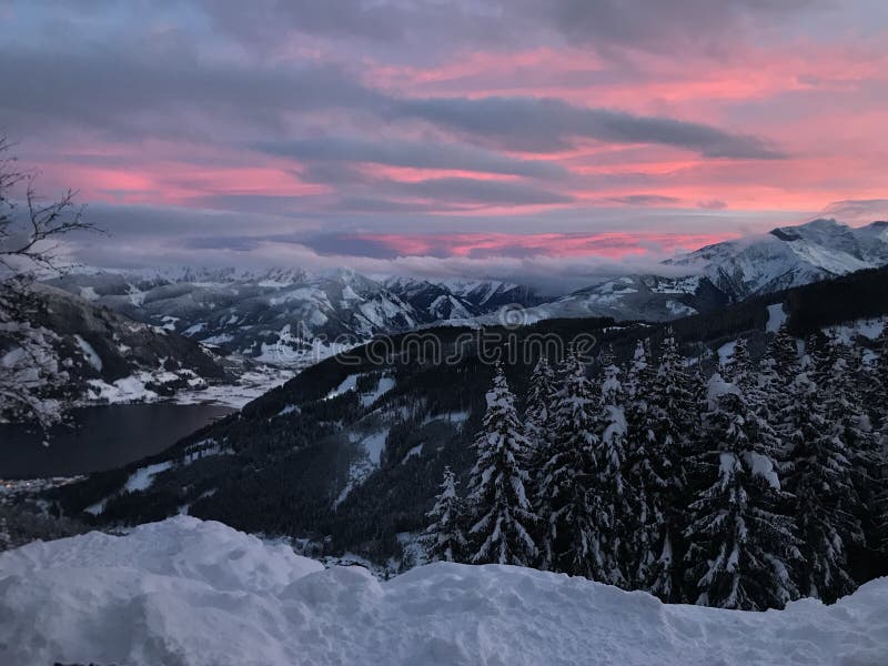 Coucher du soleil dans les alpes photographie stock Coucher du soleil dans les alpes photographie stock