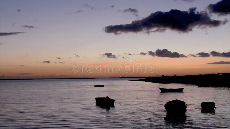 Coucher du soleil dans Olhão. Algarve. Portugal