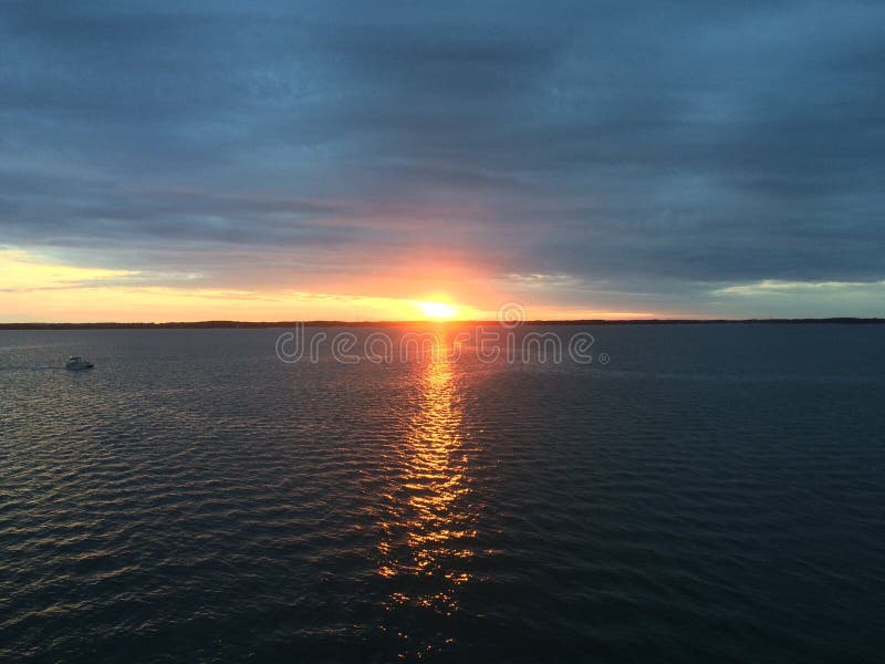 Download Coucher Du Soleil De Baie De Chesapeake Image stock - Image du maryland, océan: 77157675