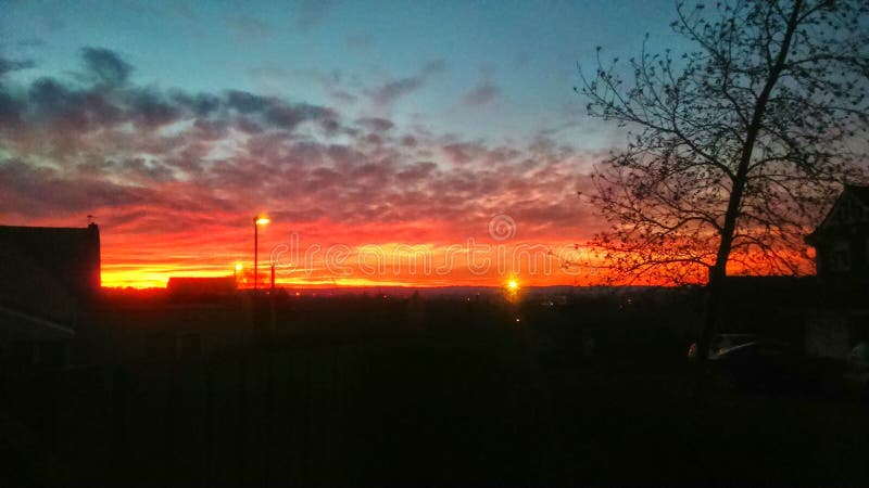Coucher Du Soleil Rouge Du Feu Au Dessus De Houghton Photo Stock Image Du Rouge Houghton 131495064