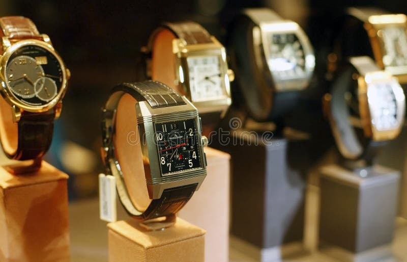Coultre ręki jaeger le luksusowego sklepu zegarki
