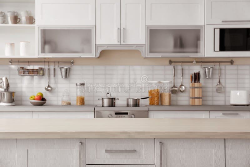 Hình ảnh nền xanh quầy và không gian nội thất phòng bếp mờ: Bộ sưu tập của chúng tôi chứa đựng những hình nền phòng bếp xanh với các thiết kế tối giản và đồ họa nghệ thuật độc đáo. Với khả năng kết hợp với quầy bar tinh tế, chắc chắn đây sẽ là một sự lựa chọn hoàn hảo cho những ai yêu thích phong cách hiện đại và đầy tính thẩm mỹ.