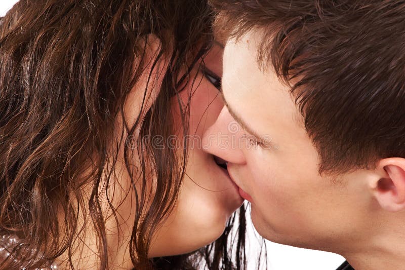 I like kissing. Презервативы любовь и поцелуи.