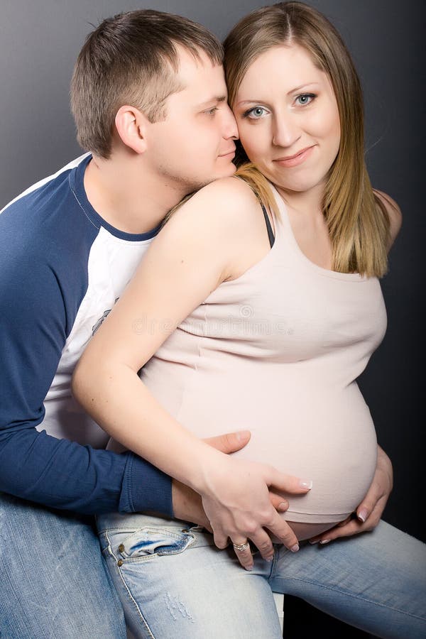 Couple wiaiting baby in pregnancy